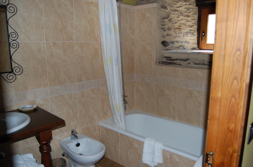 Maison d'hôtes Pacio Do Sil à A Rúa Chambre photo